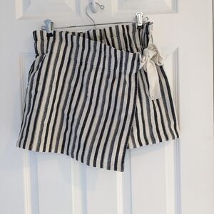 Urban Outfitters Skort